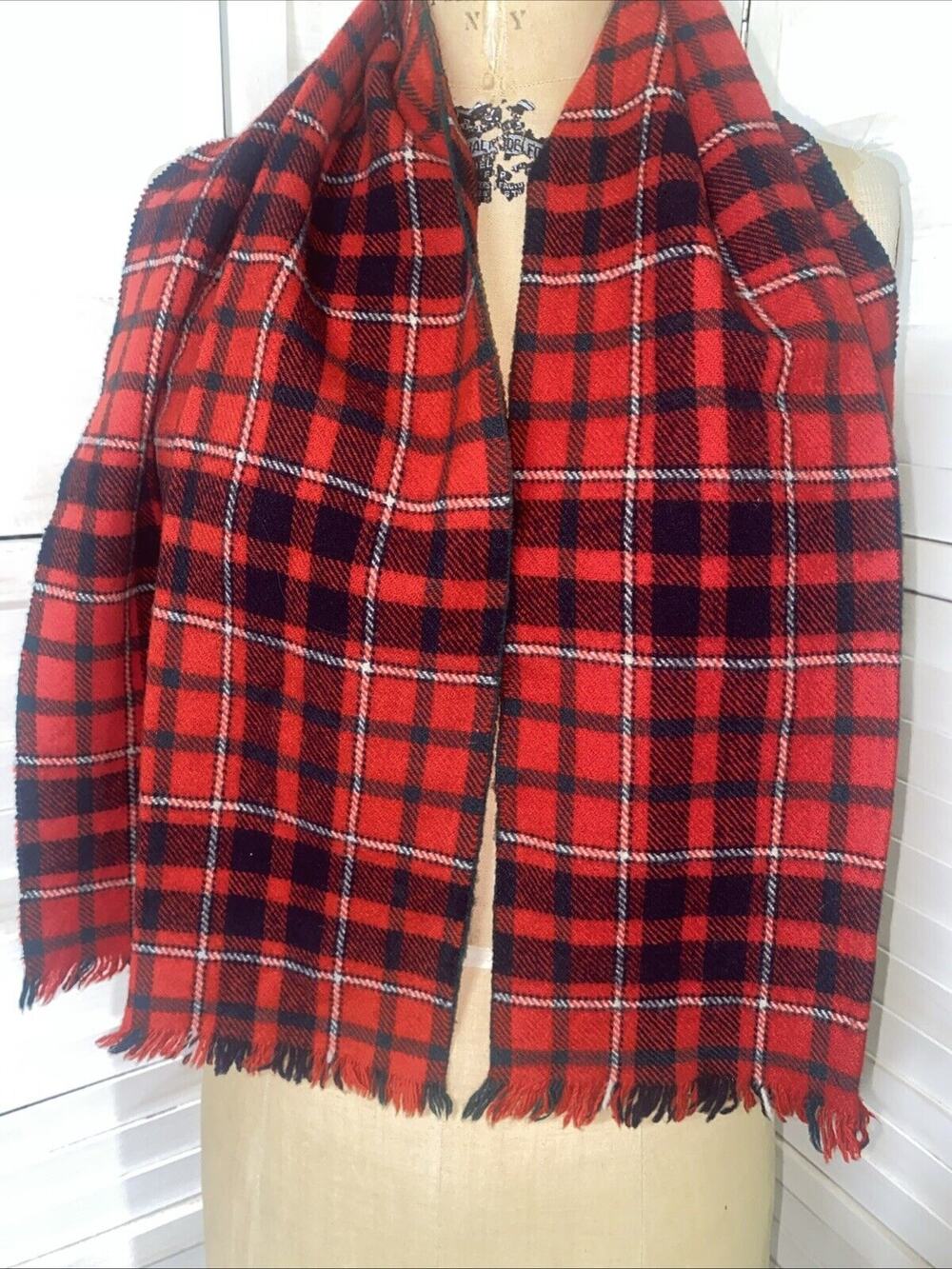 Vintage 100% Pure Wool Cameron Of Locheil Scarf Made in Scotland Plaid Tartan